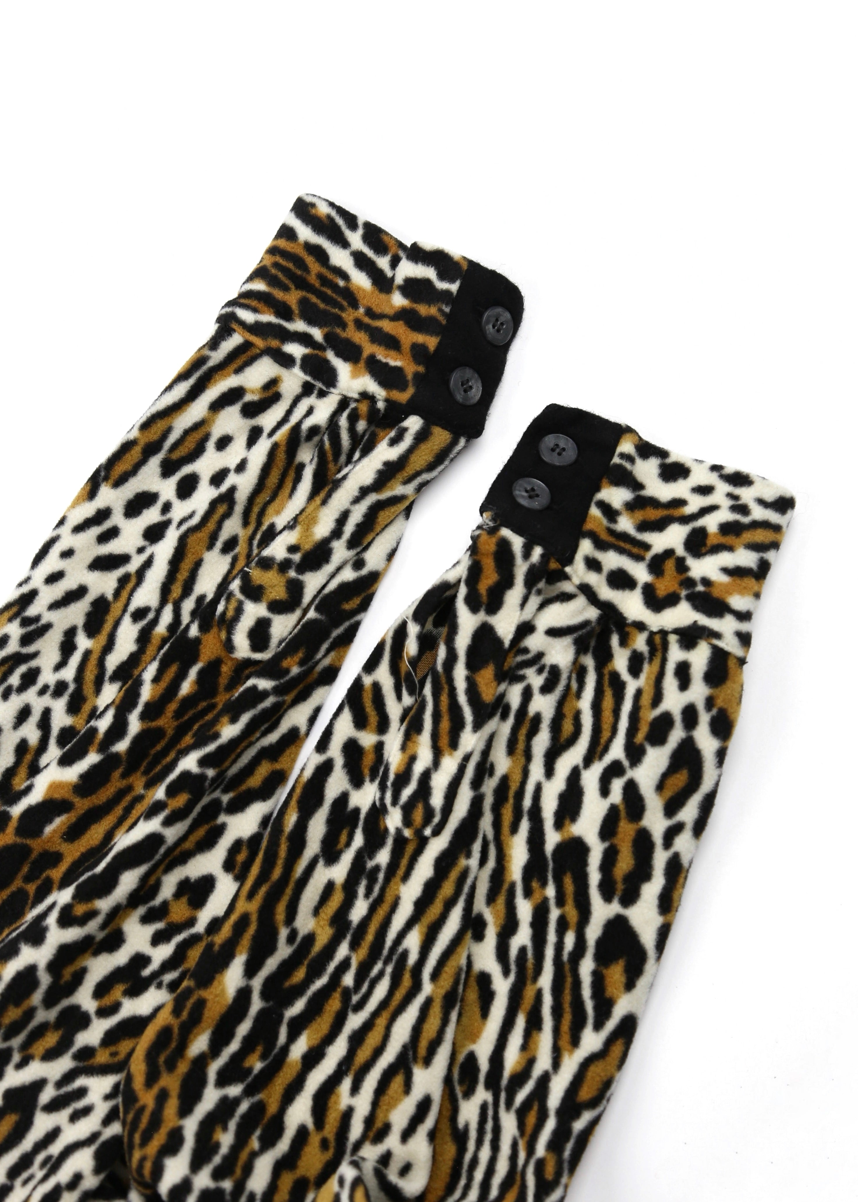 50’s Leopard Print Loop Collar Shirt