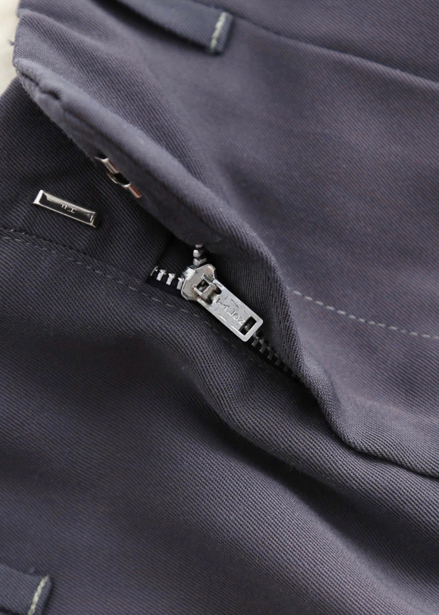 40’S CHARCOAL GREY GABARDINE DROP LOOP TROUSER
